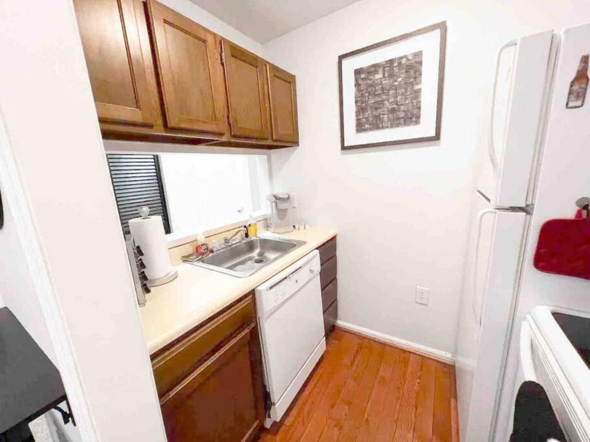 Floor Loft Condo. Full Access. Apartment